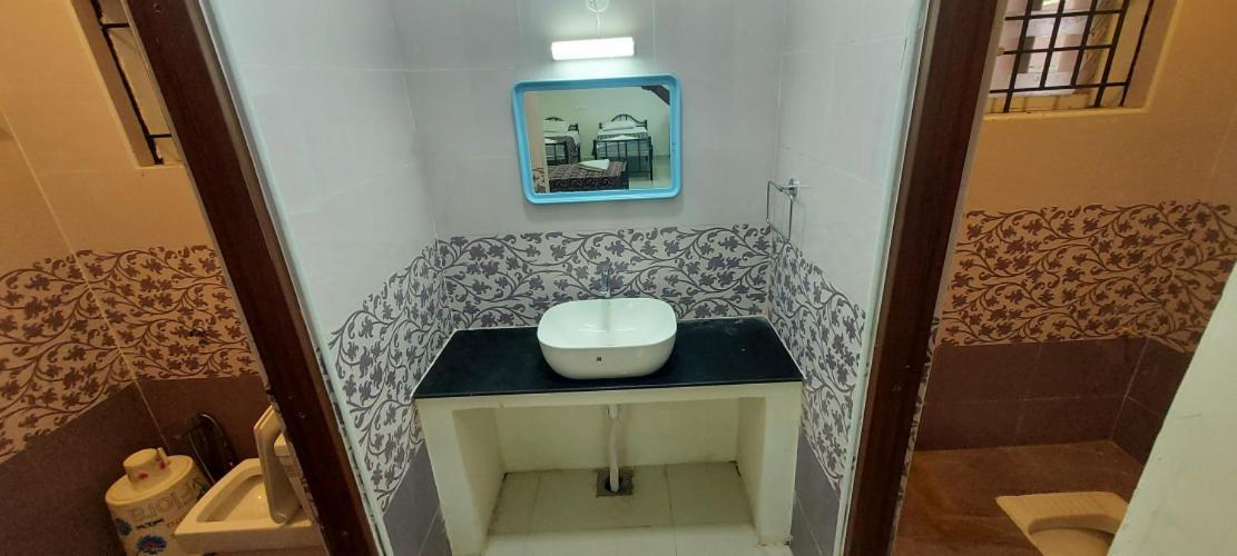 Hotel Aalayam Tiruvannāmalai Екстериор снимка
