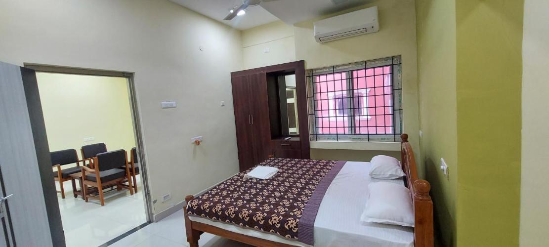 Hotel Aalayam Tiruvannāmalai Екстериор снимка