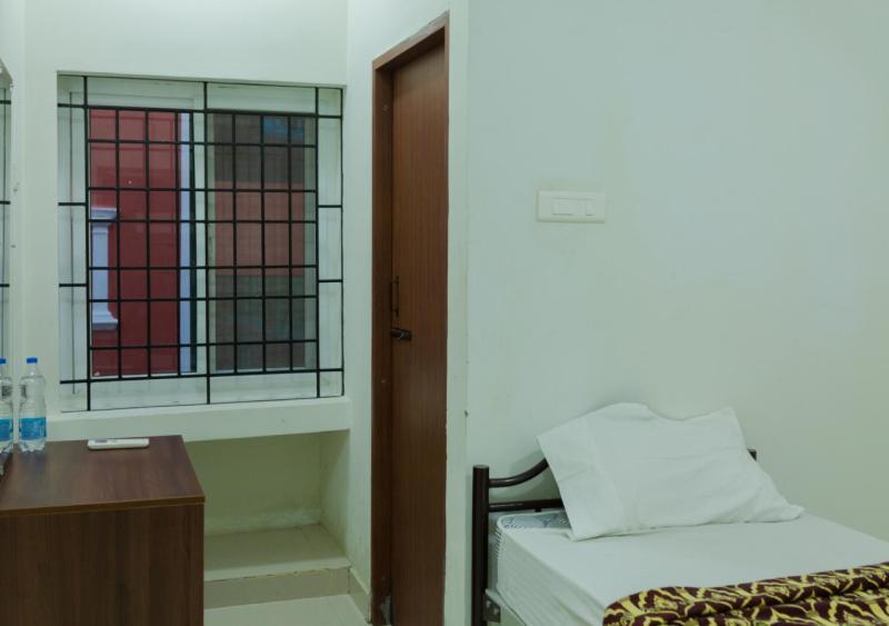 Hotel Aalayam Tiruvannāmalai Екстериор снимка